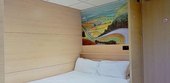 Studio to rent - Photo 2