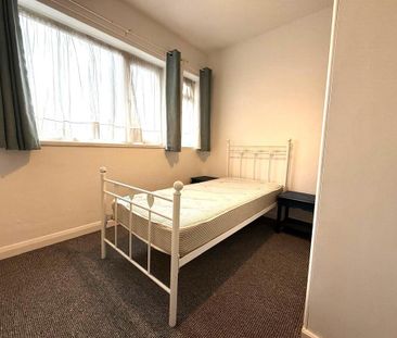 2 bedroom detached bungalow to rent - Photo 6