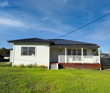 Conveniently Located Family Home - Photo 3
