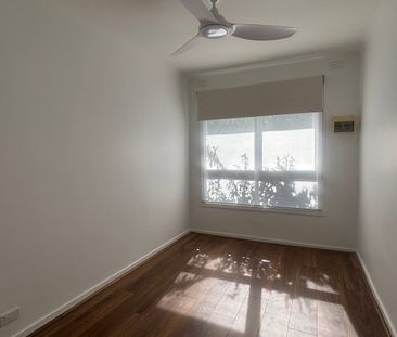 Beautiful 2-Bedroom Brick Unit in Prime Deer Park Location - Photo 1