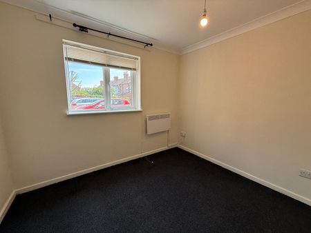 1 Bed Flat, May Court, NG5 - Photo 2