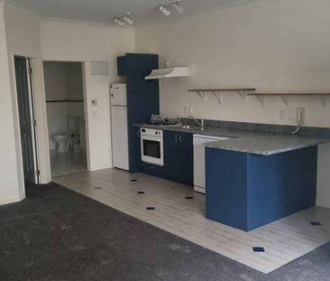 1BR Apt with Balcony! - Photo 4