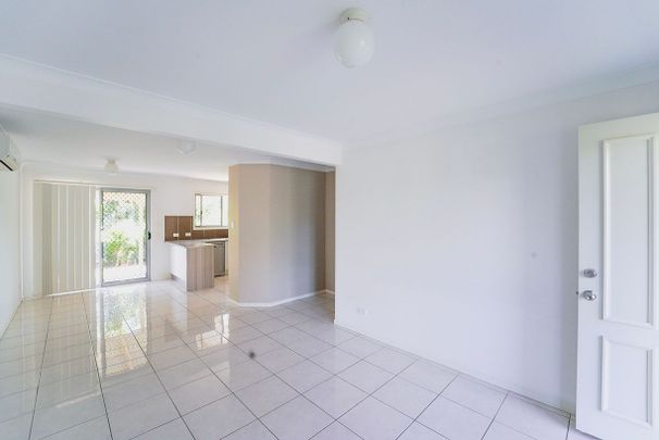 3 BEDROOMS TOWNHOUSE IN DURACK - Photo 1