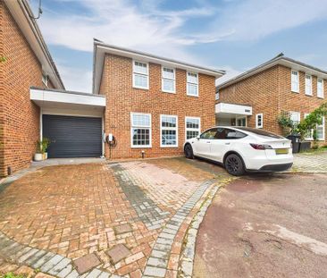 4 bedroom link detached house to rent - Photo 5