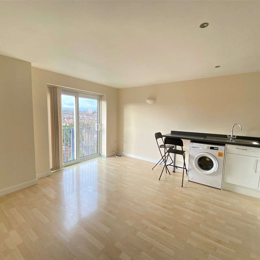 A modern apartment set in vibrant Chatham. - Photo 1