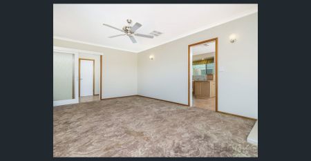 Discover the Extraordinary - Exceptional Three-Bedroom Home Available for Rent - Photo 2