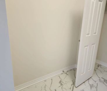 Detached Home For Lease | E9056430 - Photo 5