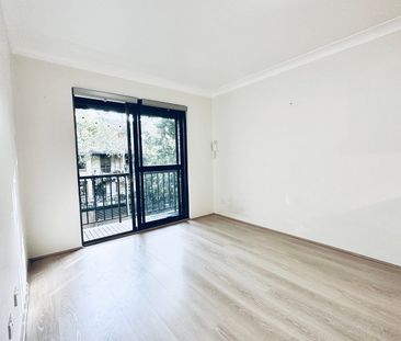 Convenience location in Pyrmont - Photo 1