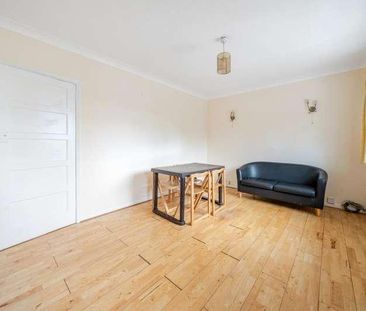 Slough, Berkshire, SL1 - Photo 2