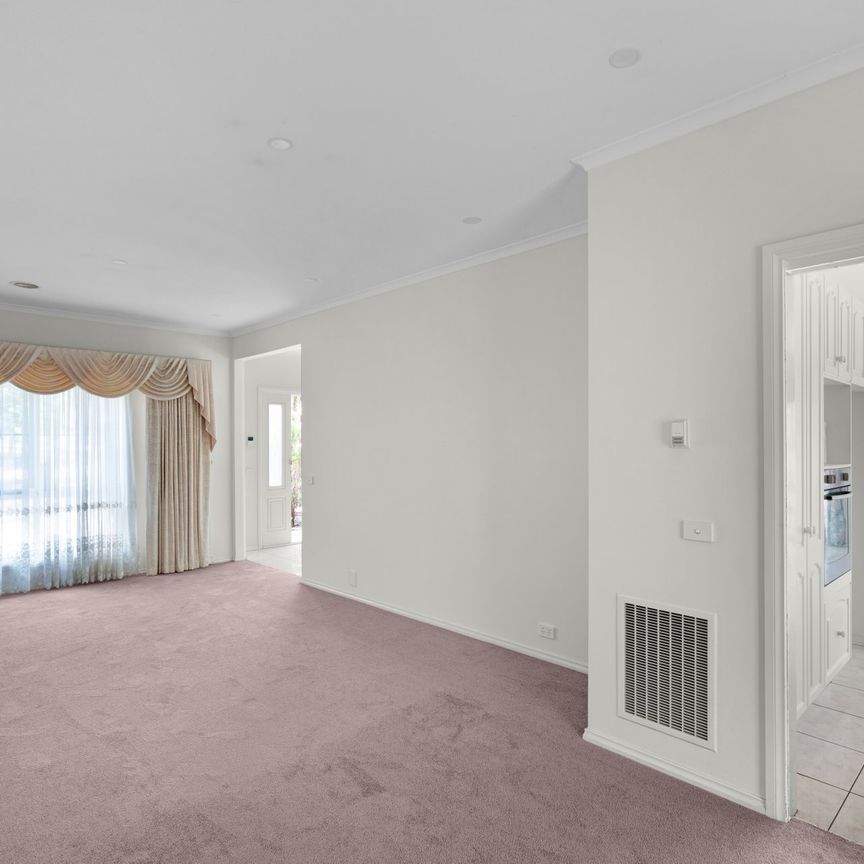 Thinking of selling? Contact our agent - Photo 1