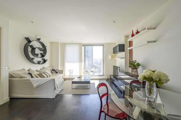 Pan Peninsula, Canary Wharf, E14 - Photo 1