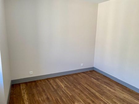 Location Maison 5 pièces 109m² MEYMAC 19250 - Photo 2