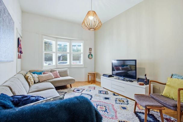 THIS PROPERTY FEATURES: - Photo 1