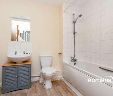 Cromwell Road, Camberley, GU15 - Photo 6