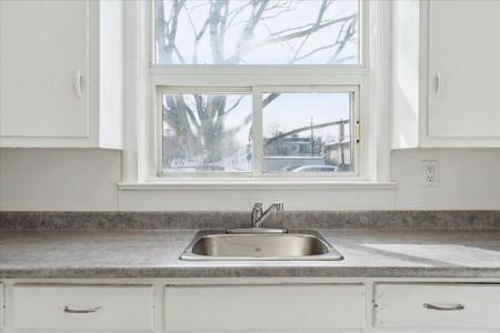 For Lease - 145 North Service Road Unit# 2, Oakville, Ontario - Photo 4