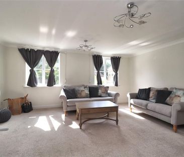 4 bedroom semi-detached house to rent - Photo 2