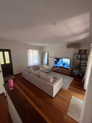 East Fremantle - Photo 1