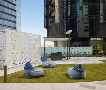 Semi-furnished 2-bedroom apartment with Riverview and access to car... - Photo 5