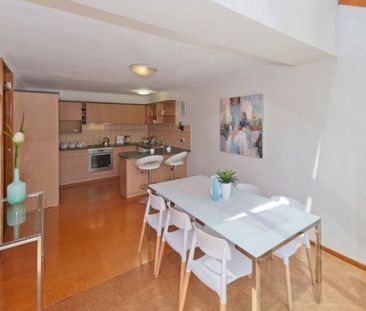 Two Bedroom Townhouse in Great Location! - Photo 5