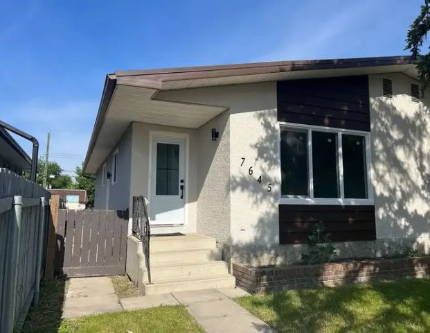 Well renovated mainfloor unit in Ogden | 7645 21A Street Southeast, Calgary - Photo 1