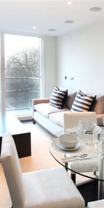 This one bedroom apartment with stunning city views has been furnished to a high standard and boasts a charming balcony. - Photo 4