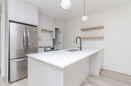 13 Fifth Avenue - Photo 4