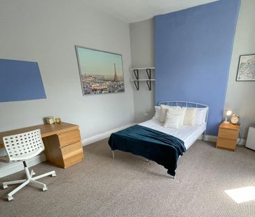 5 bedroom terraced house to rent - Photo 4