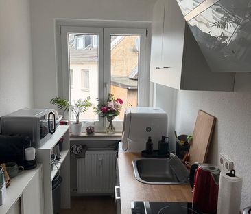 Schöne, vollmöblierte Wohnung in Düsseldorf-Friedrichstadt - Photo 1