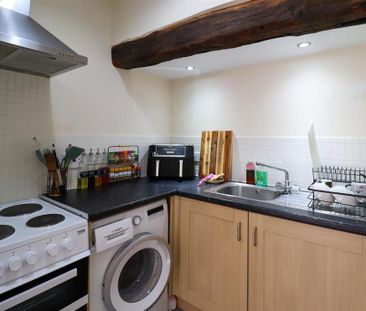 2 bedroom flat to rent - Photo 6