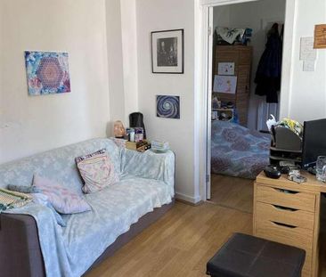 Little Ilford Lane, Manor Park, London, E12 - Photo 2