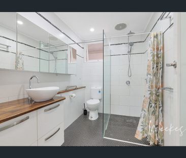 SPACIOUS HOME WITH SHEDS!! - Photo 6