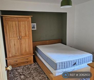 2 bedroom terraced house to rent - Photo 3