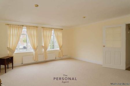 4 bedroom property to rent in Epsom - Photo 5