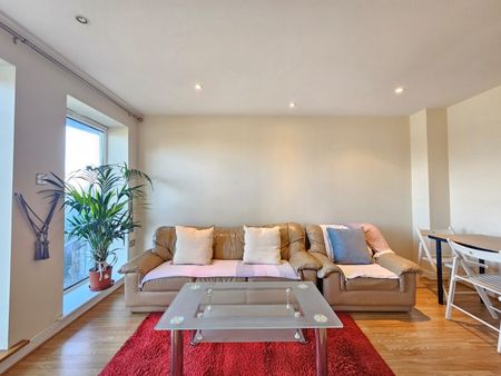 2 Bed Flat, Central House, E15 - Photo 3