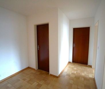 Schöne 3.5 Zimmerwohnung mit grossem Balkon - Photo 4