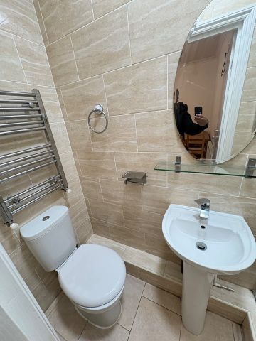 Room in a Shared Flat, High Road Leytonstone, E11 - Photo 5