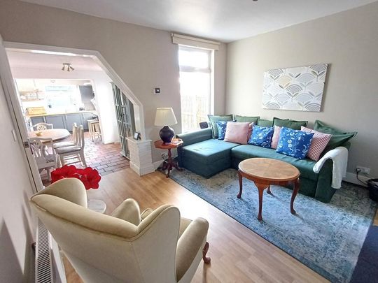 3 bedroom terraced house to rent - Photo 1