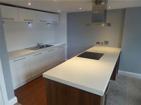 Clare Hall, Halifax, HX1 - Photo 5