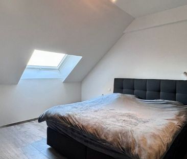 Appartement te huur in La Hestre voor € 895 met 2 slaapkamers - Photo 3