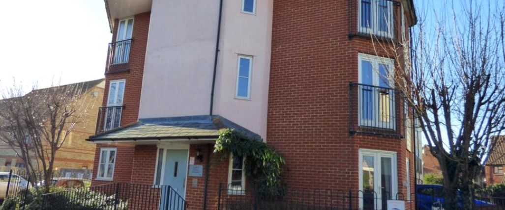 3 bedroom house to rent Priory Gardens, Sudbury, CO10 - Photo 1