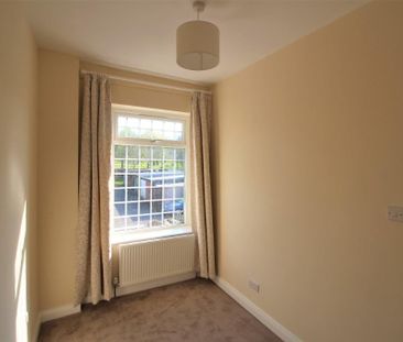 2 bedroom terraced house to rent - Photo 3