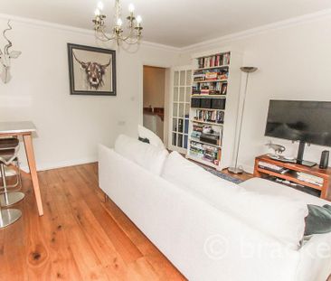 3 bedroom terraced house to rent - Photo 1