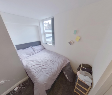 5 Bedroom House to Rent - Photo 2 | Rentumo