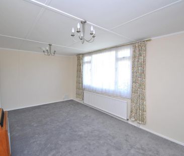 3 bedroom semi-detached bungalow to rent - Photo 1