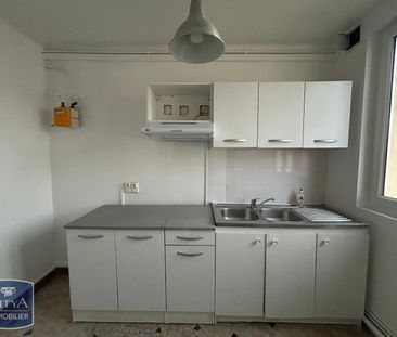 Location Appartement 2 pièces 42m² IVRY SUR SEINE 94200 - Photo 5
