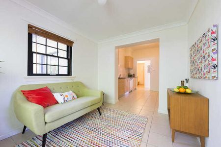39A Cowper Street, Ainslie ACT 2602 - House For Rent | Domain - Photo 2