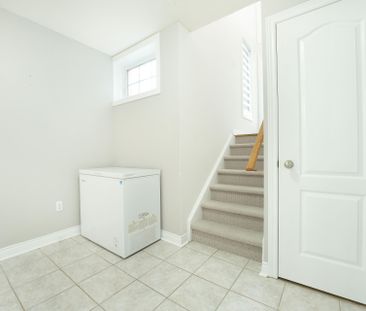 For Lease - 9 Tracey Court, Whitby, Ontario - Photo 5