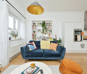 High street, Upton - Photo 4