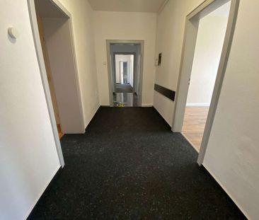 KL - City, 7 ZKB, Einbauküche, Balkon, Garage ''WG-geeignet'' - Foto 4