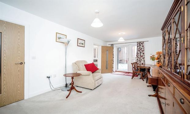 Oakhill Place, MK41 - Photo 1